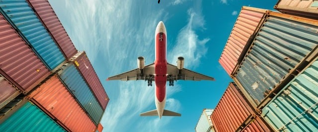 airplane-8892881_640